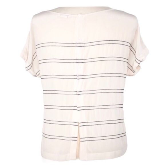 CLUB MONACO Silk Boxy Blouse, buttons on backside. - Picture 2 of 3